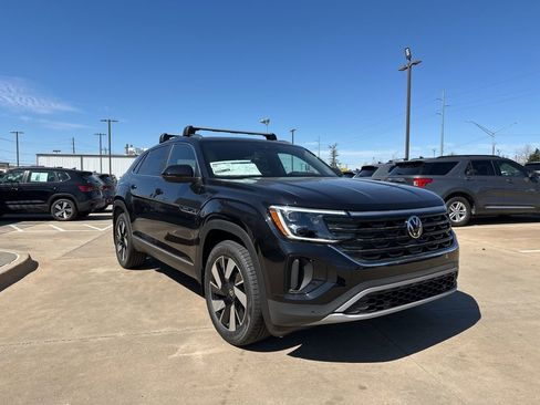 New 2026 Volkswagen Atlas Cross Sport SEL AWD/4WD image 3