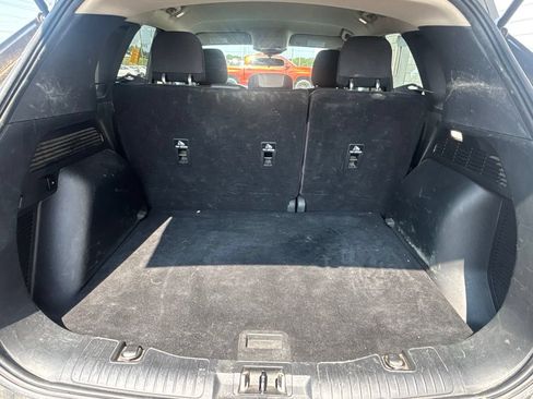 Used 2020 Ford Escape SE FWD image 30