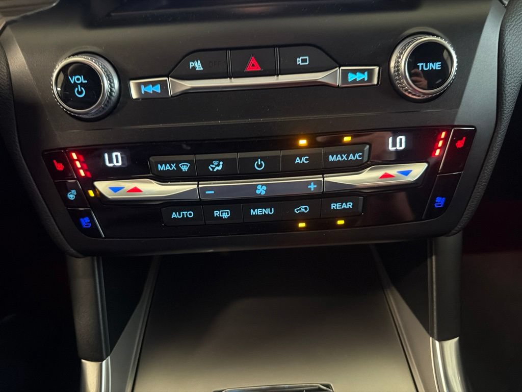 Used 2020 Ford Explorer Limited w/ Hybrid Equipment Group 310A AWD/4WD image 92
