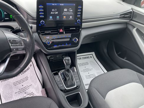 Used 2020 Hyundai Ioniq SEL image 20
