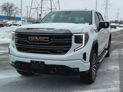 Certified 2022 GMC Sierra 1500 AT4 w/ Technology Package image 9