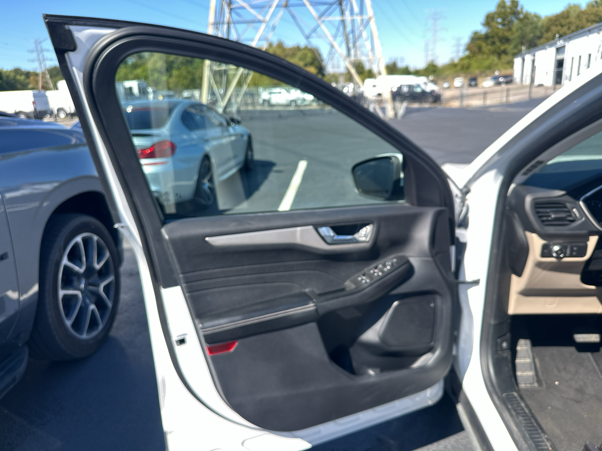 Used 2022 Ford Escape SEL AWD/4WD image 13