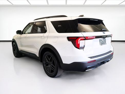 Used 2025 Ford Explorer ST-Line w/ Premium Package RWD image 6