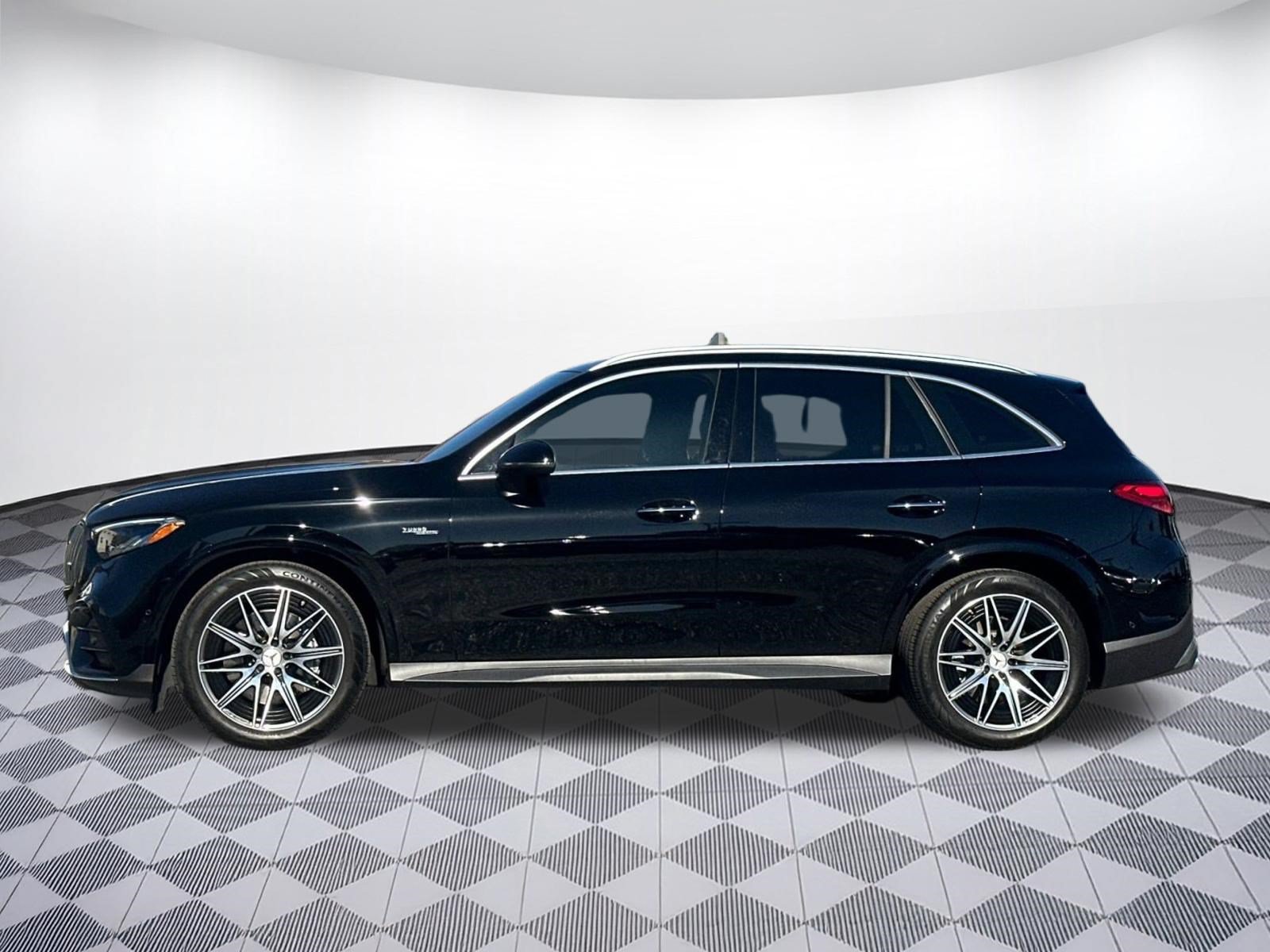 Used 2024 Mercedes-Benz GLC 43 AMG 4MATIC image 2