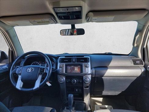 Used 2014 Toyota 4Runner SR5 image 17