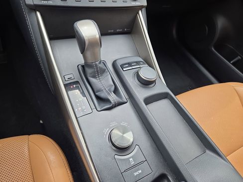 Used 2015 Lexus IS 250 RWD image 22
