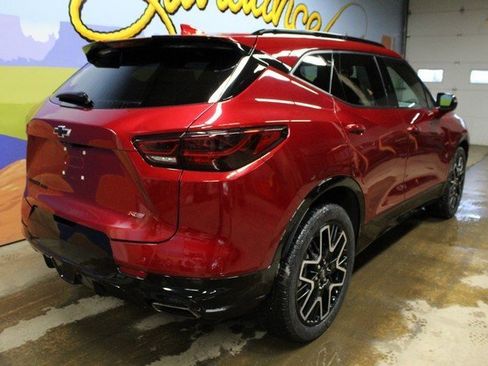 Certified 2023 Chevrolet Blazer RS w/ Driver Confidence II Package image 5