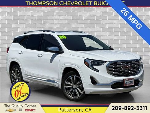 Used 2020 GMC Terrain Denali w/ Denali Premium Package AWD/4WD image 1