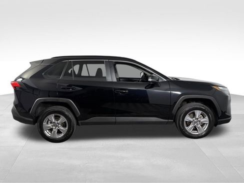 Used 2025 Toyota RAV4 XLE AWD/4WD image 3