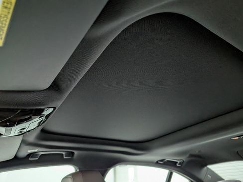 New 2025 BMW 530i w/ Premium Package image 20