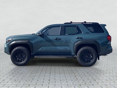 Certified 2025 Toyota 4Runner TRD Off-Road Premium image 2