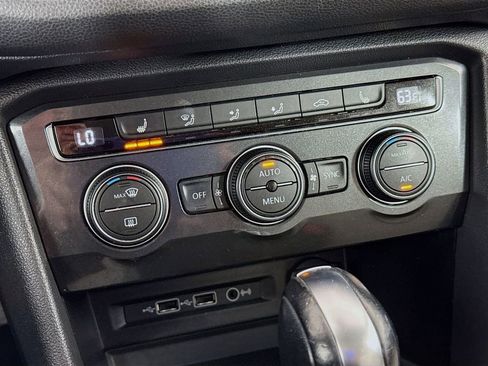 Used 2019 Volkswagen Tiguan SE w/ Panoramic Sunroof Package FWD image 15