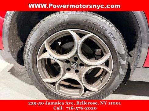 Used 2022 Alfa Romeo Stelvio Ti image 19