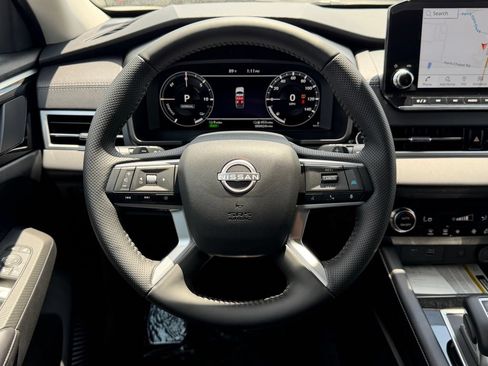 New 2026 Nissan Rogue SL AWD/4WD image 18
