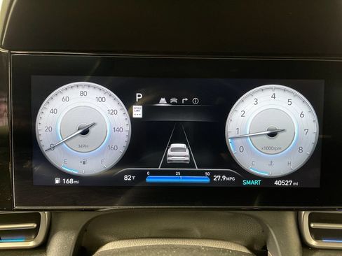 Certified 2025 Hyundai Elantra SEL FWD image 20