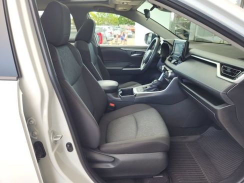 Certified 2022 Toyota RAV4 XLE w/ Convenience Package AWD/4WD image 25