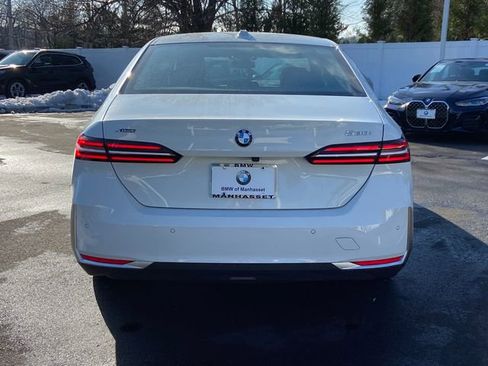 Used 2025 BMW 530i xDrive image 6