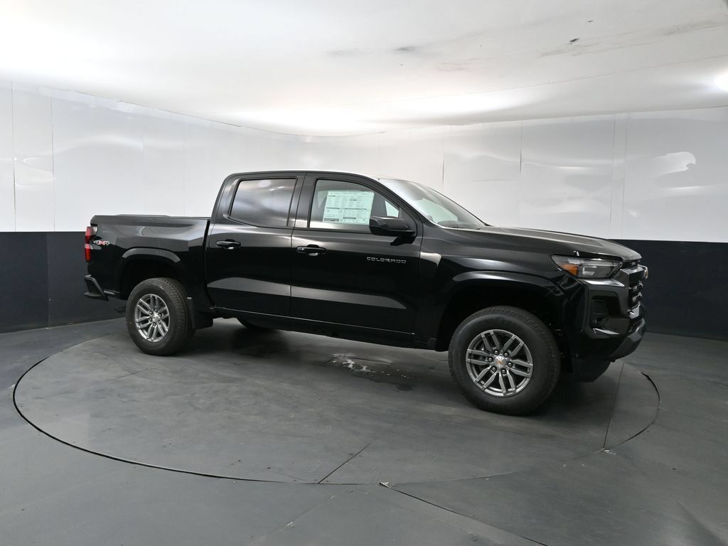 New 2026 Chevrolet Colorado LT w/ LT Convenience Package AWD/4WD image 7