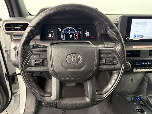 Certified 2026 Toyota Tacoma SR5 AWD/4WD image 24