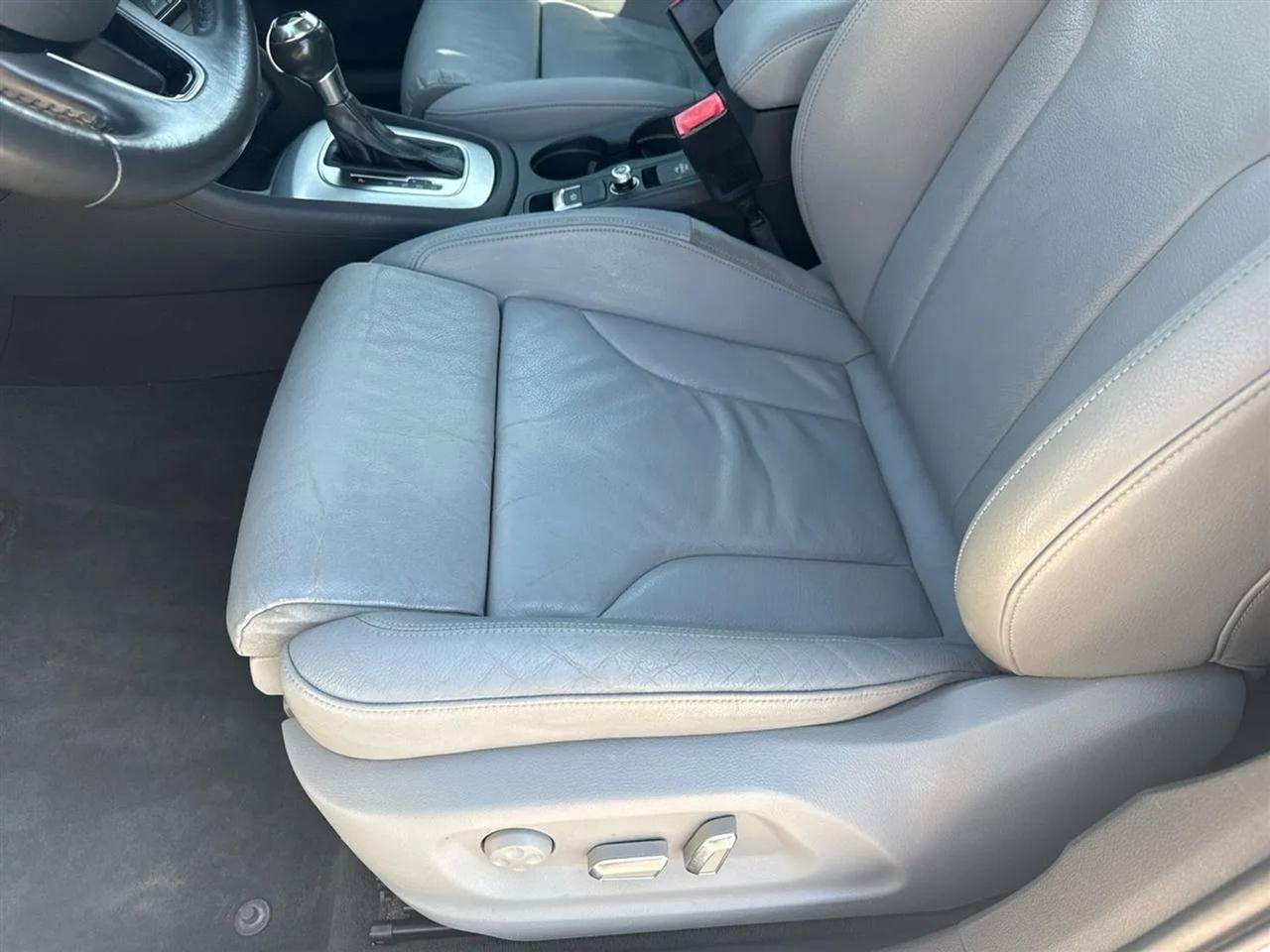 Used 2018 Audi Q3 2.0T Premium w/ Convenience Package FWD image 37