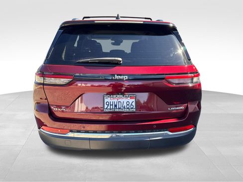 Used 2023 Jeep Grand Cherokee Laredo w/ Luxury Tech Group I AWD/4WD image 4