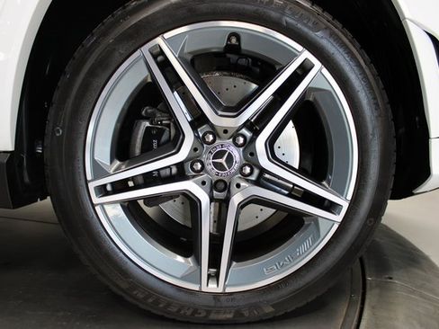 Used 2022 Mercedes-Benz GLS 580 4MATIC image 38