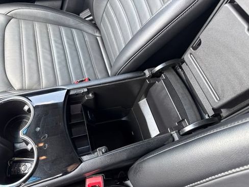 Used 2018 Ford Edge SEL w/ Equipment Group 201A FWD image 29