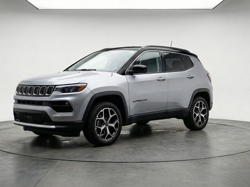 Used 2025 Jeep Compass Limited image 3