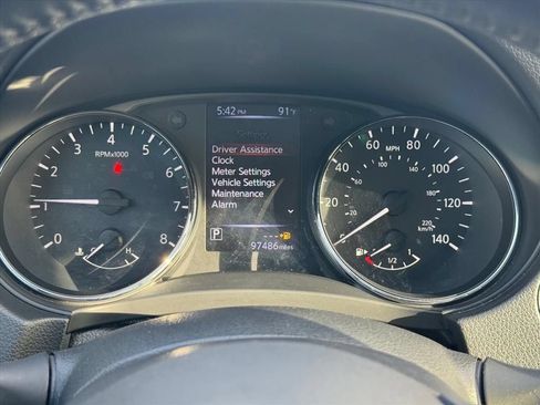 Used 2018 Nissan Rogue Sport SL w/ SL Premium Package FWD image 19