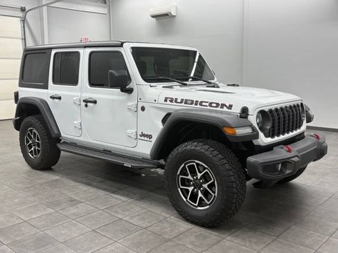 Used 2024 Jeep Wrangler Unlimited Rubicon w/ Technology Group AWD/4WD image 1