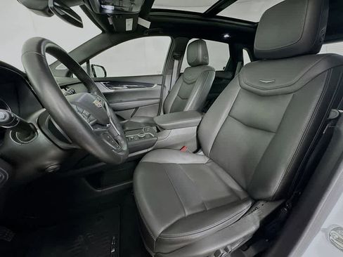 Used 2024 Cadillac XT5 Premium Luxury AWD/4WD image 12