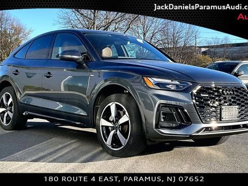 Used 2023 Audi Q5 2.0T Premium Plus w/ Premium Plus Package AWD/4WD image 9