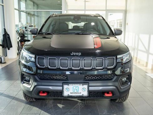 Used 2022 Jeep Compass Trailhawk w/ Trailhawk Elite Group AWD/4WD image 2