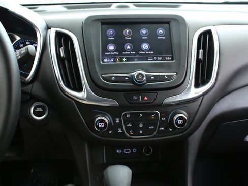 Used 2023 Chevrolet Equinox LT FWD image 18