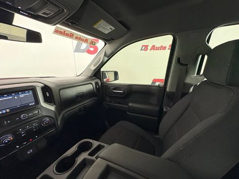 Used 2019 Chevrolet Silverado 1500 Custom Trail Boss w/ Custom Convenience Package AWD/4WD image 31