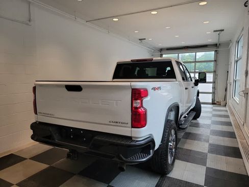 Used 2024 Chevrolet Silverado 2500 Custom w/ Custom Value Package AWD/4WD image 6