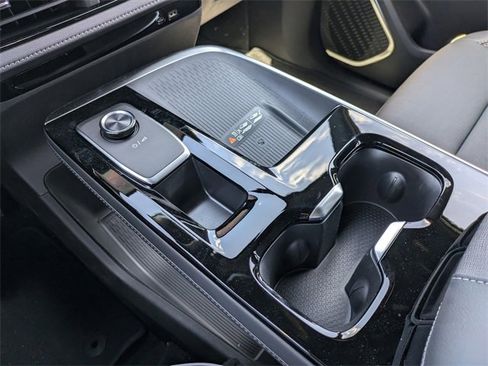 New 2025 Buick Enclave Preferred w/ Power Package image 27