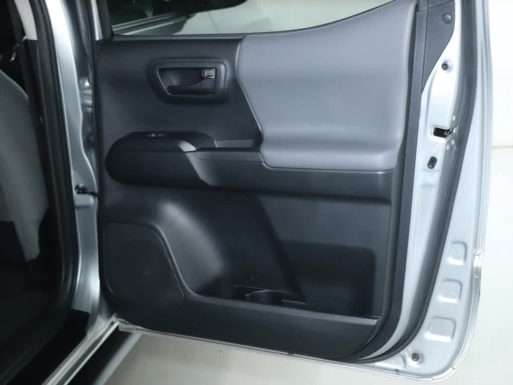 Certified 2023 Toyota Tacoma SR AWD/4WD image 29