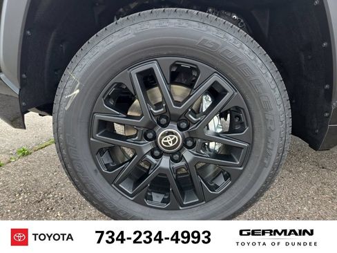 New 2026 Toyota Tundra Limited AWD/4WD image 12