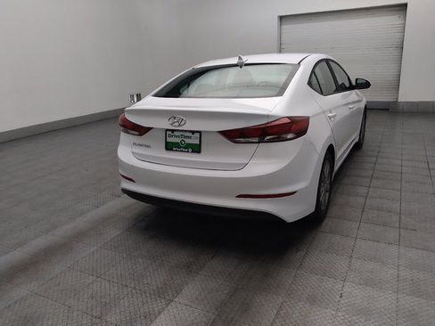 Used 2018 Hyundai Elantra SE w/ SE Connectivity Package 04 FWD image 9