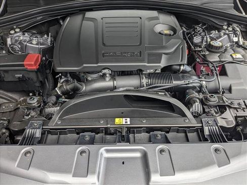 New 2025 Jaguar F-PACE R-Dynamic S image 13