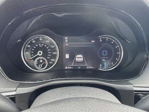 Used 2025 Genesis GV70 2.5T AWD/4WD image 39