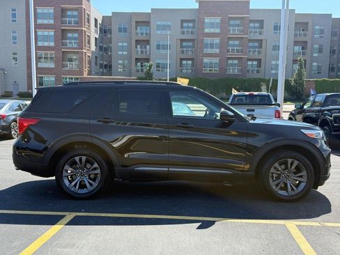 Certified 2023 Ford Explorer XLT w/ Equipment Group 202A AWD/4WD image 2