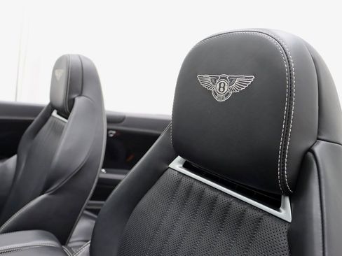 Used 2016 Bentley Continental GT image 25