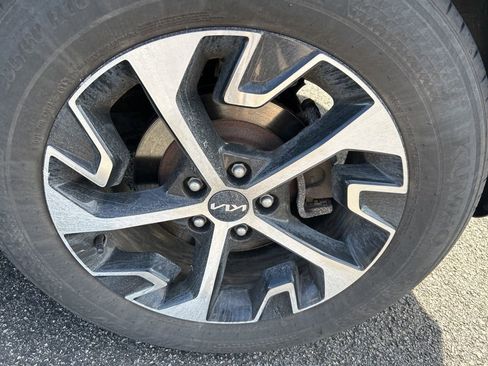 Certified 2023 Kia Sportage EX FWD image 10