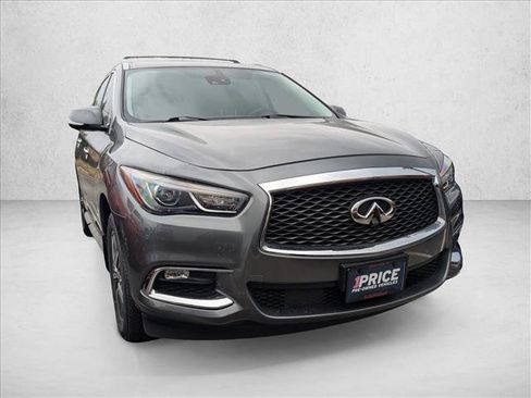 Used 2020 INFINITI QX60 Luxe w/ Essential Package image 3