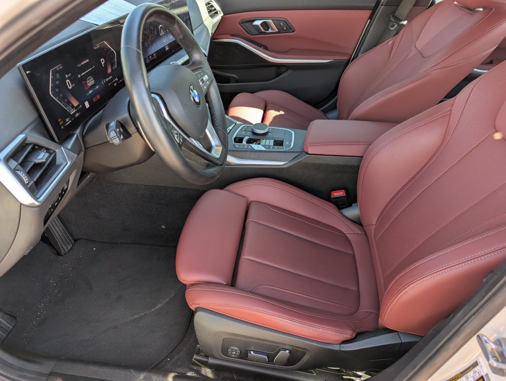 Used 2024 BMW 330i Sedan RWD image 11