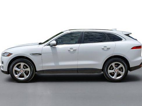 Used 2019 Jaguar F-PACE Premium AWD/4WD image 9