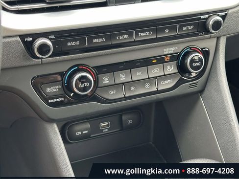 Certified 2020 Kia Niro LX image 25