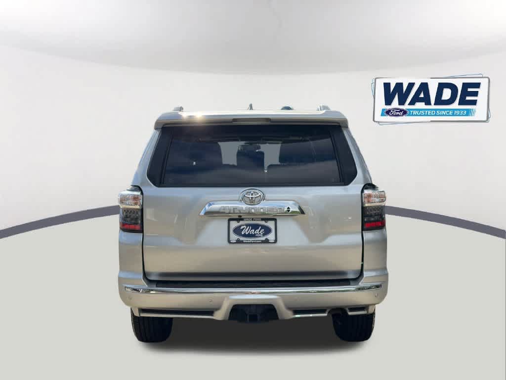 Used 2018 Toyota 4Runner Limited AWD/4WD image 6